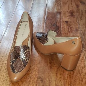 NWOT Taryn Rose Snake Print Pumps